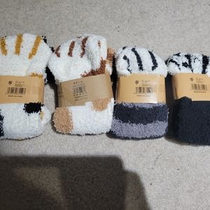 Random cat paw socks